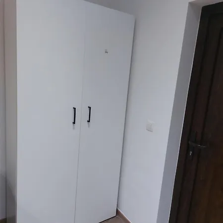 187 Apartment *