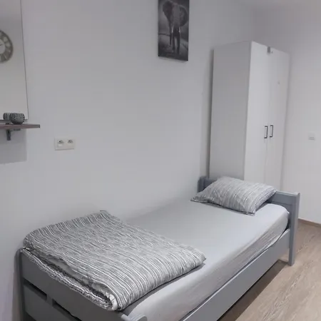Appartement 187 *